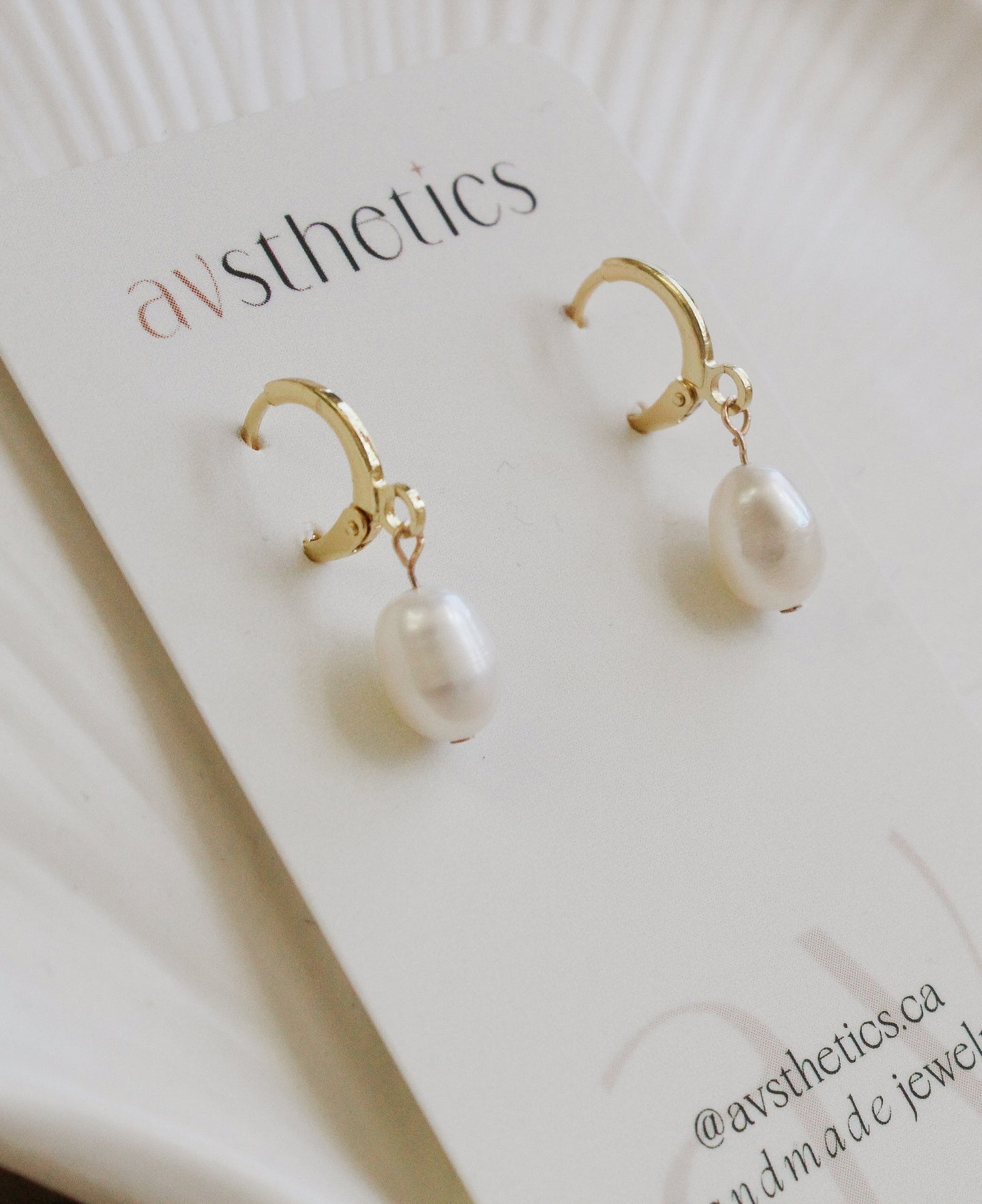 Mia | Freshwater Pearl Huggies